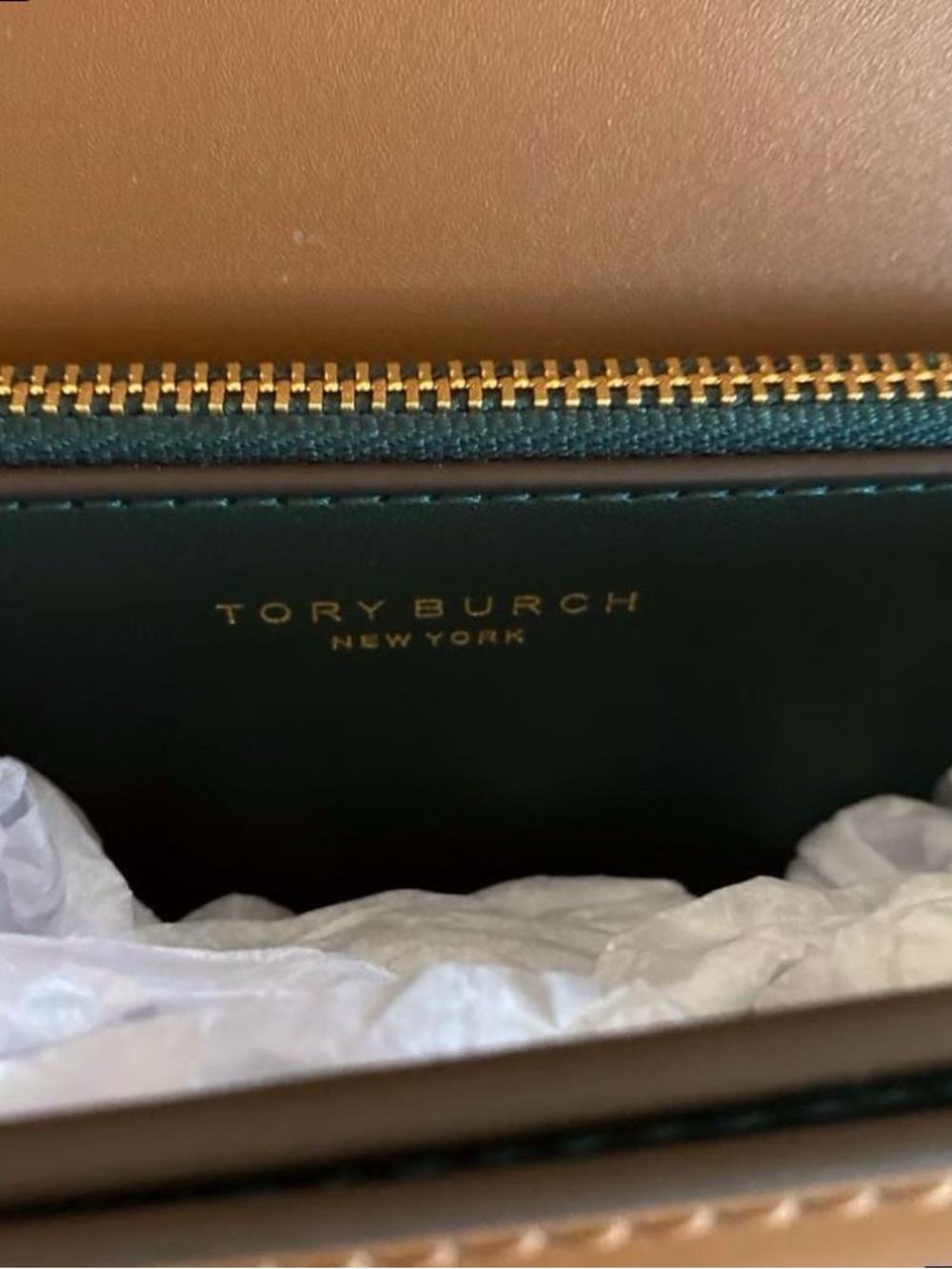 Tory Burch Eleanor Classic Leather Tan Bag with Gold Chain Strap - Picture 5 of 8